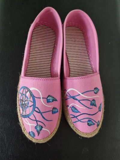 کفش نقاشی شده